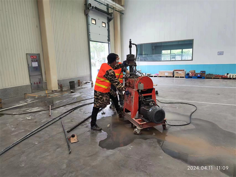 集美厂房地面下沉塌陷注浆加固施工